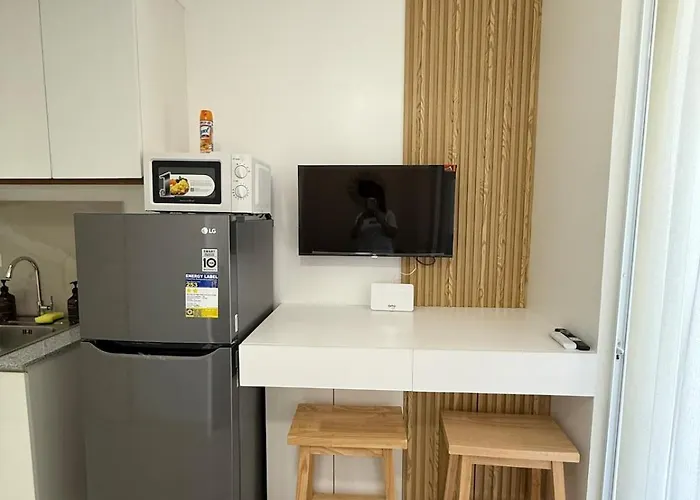 Japandi-inspired 1br Beside Sm Southmall Apartamento Manila