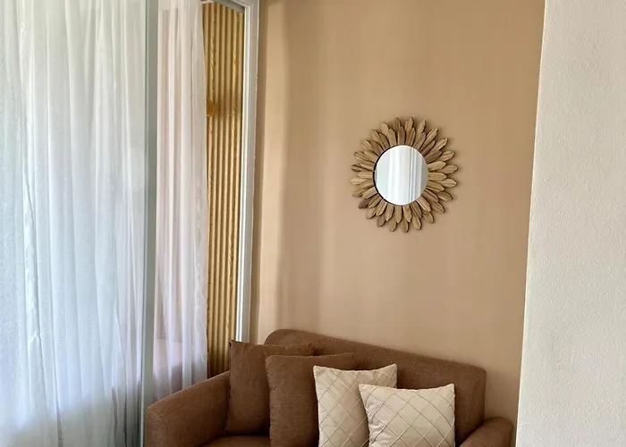 Japandi-inspired 1br Beside Sm Southmall * Manila