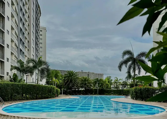 Japandi-inspired 1br Beside Sm Southmall Apartamento Manila